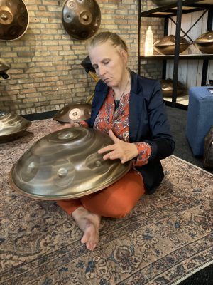 Monique Handpan